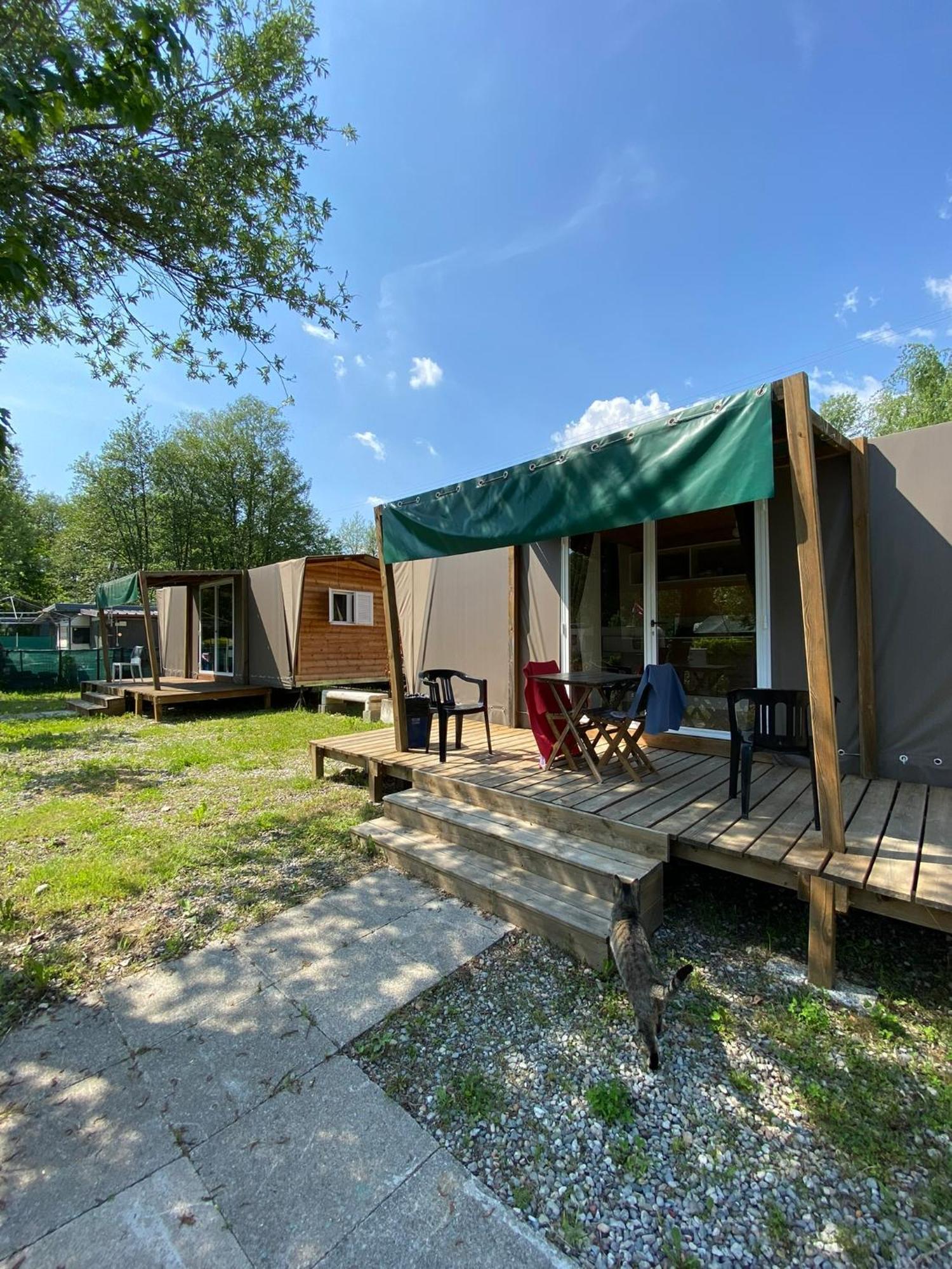 Camping Montorfano المظهر الخارجي الصورة