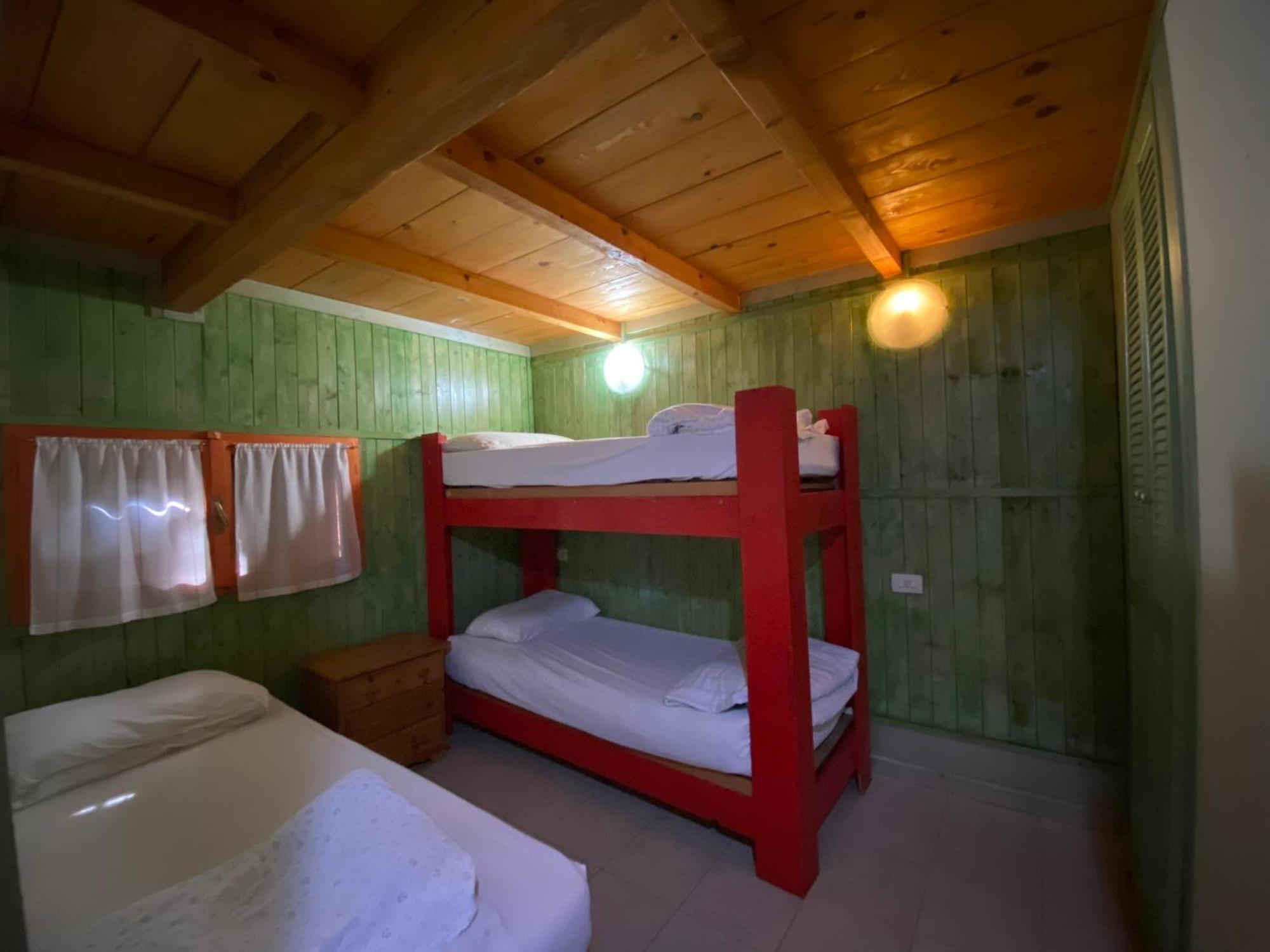 Camping Montorfano المظهر الخارجي الصورة