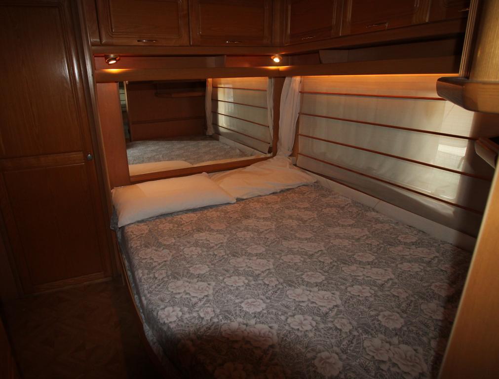 Camping Montorfano المظهر الخارجي الصورة