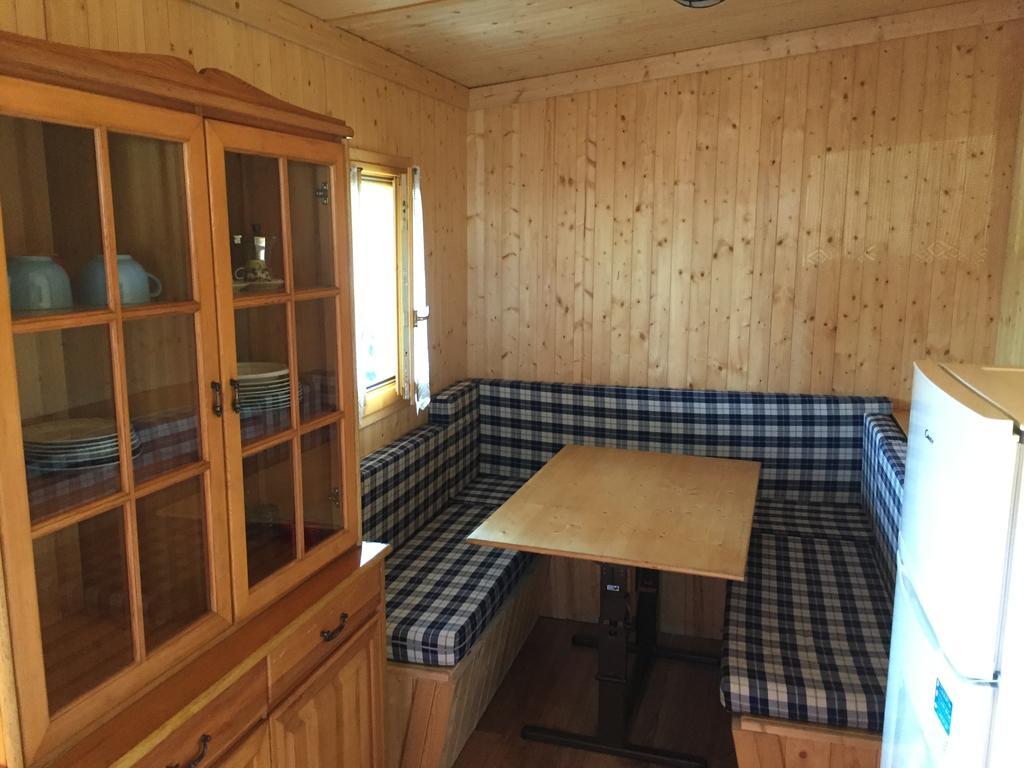 Camping Montorfano المظهر الخارجي الصورة