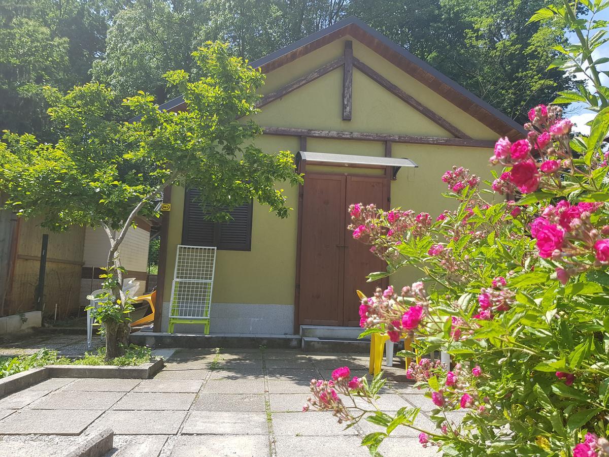Camping Montorfano المظهر الخارجي الصورة