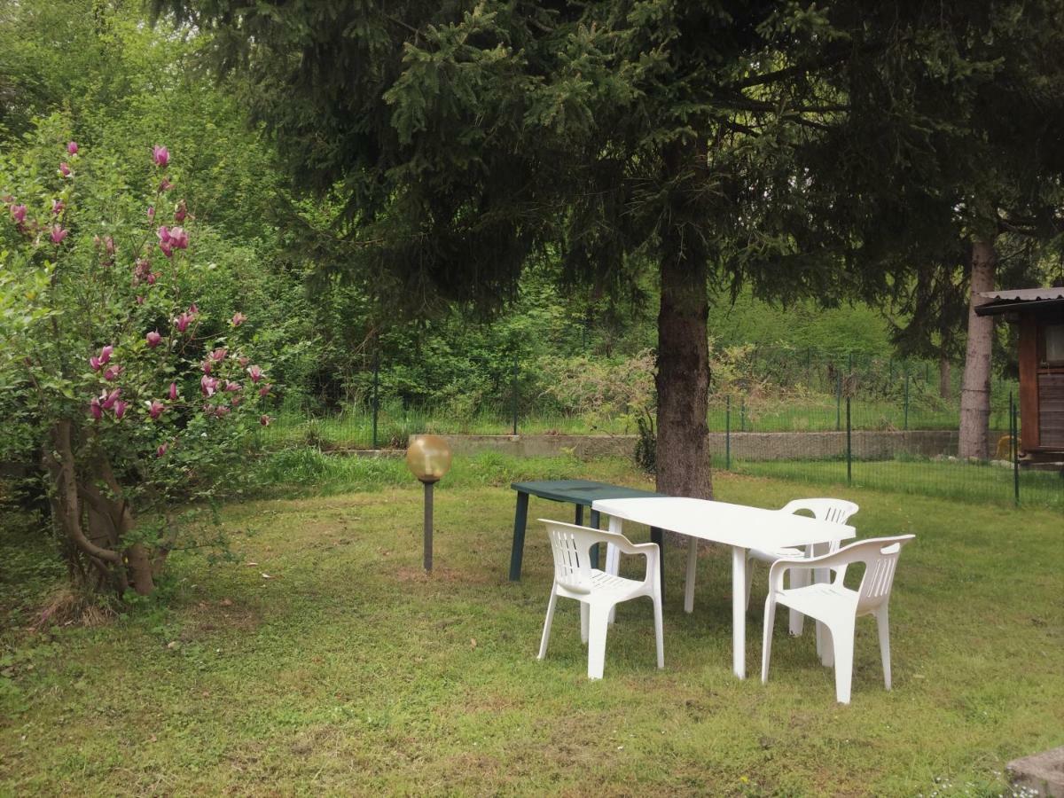 Camping Montorfano المظهر الخارجي الصورة